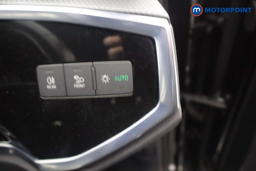 Audi Q3 Black Edition Automatic Petrol SUV - Stock Number (1648432) - 13th supplementary image