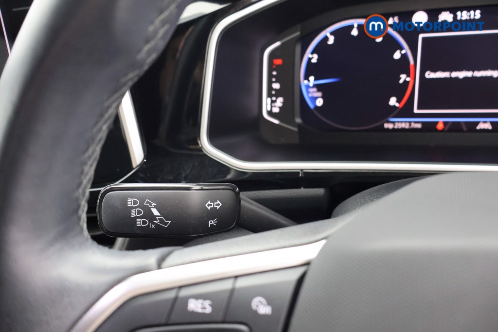 Volkswagen T-Roc R-Line Manual Petrol SUV - Stock Number (1648599) - 5th supplementary image