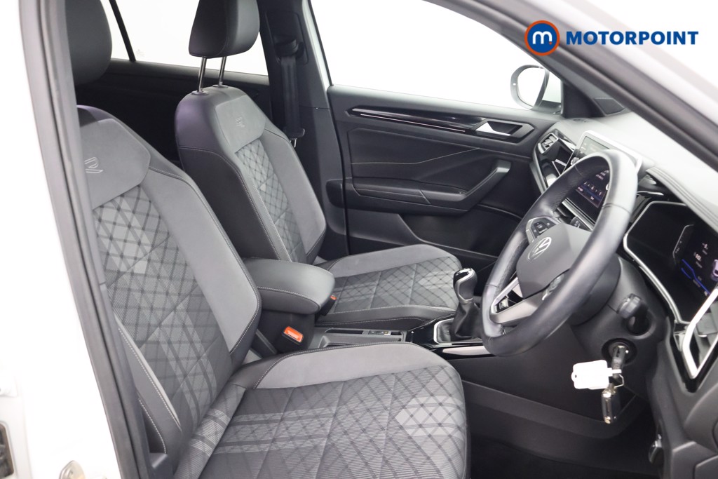 Volkswagen T-Roc R-Line Manual Petrol SUV - Stock Number (1648599) - 13th supplementary image