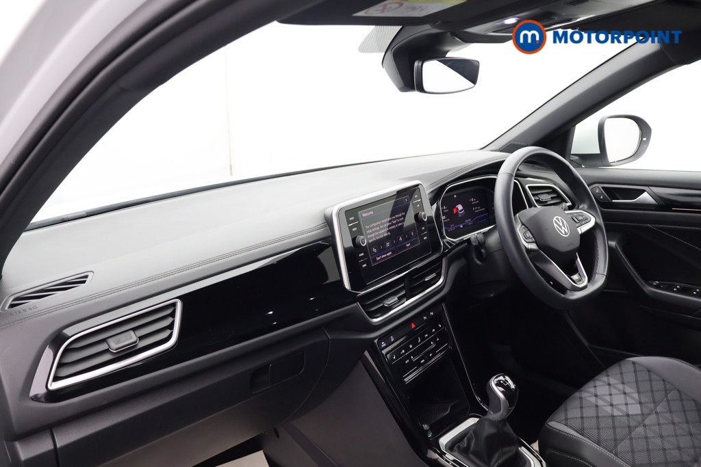 Volkswagen T-Roc R-Line Manual Petrol SUV - Stock Number (1648599) - 17th supplementary image