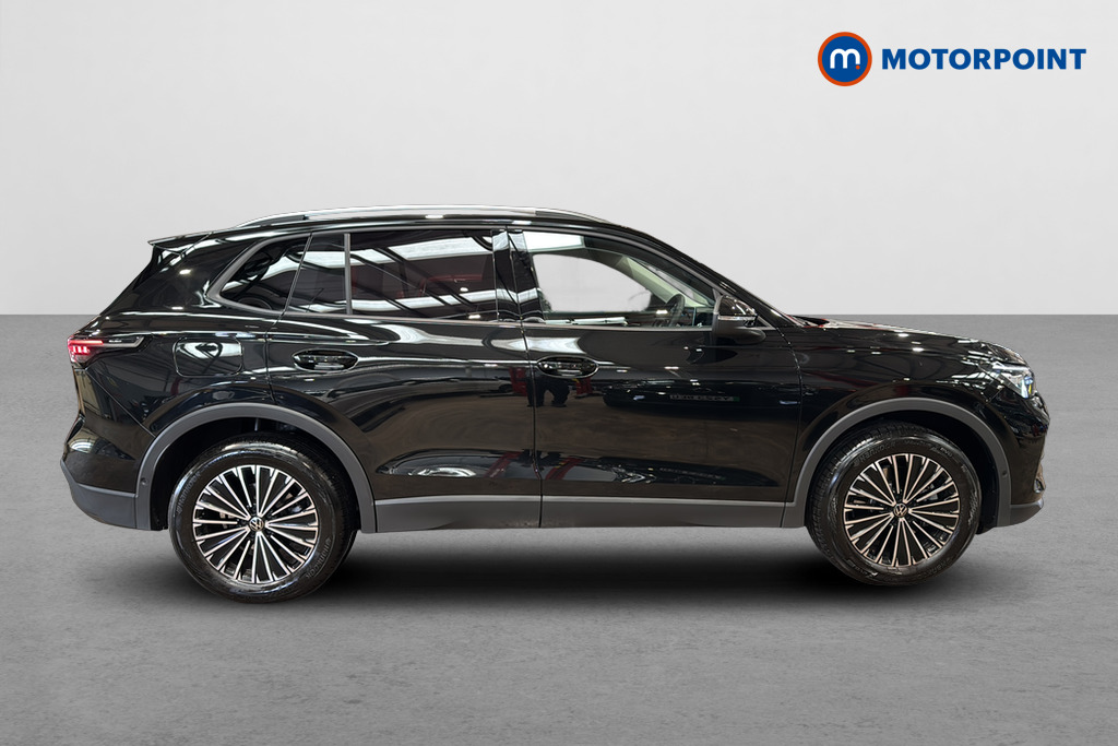 Volkswagen Tiguan Match Automatic Diesel SUV - Stock Number (1649092) - Passenger side