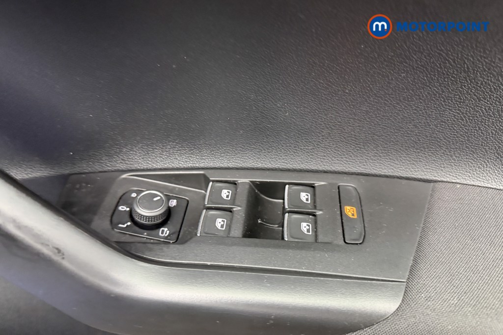 Volkswagen Polo R-Line Automatic Petrol Hatchback - Stock Number (1649562) - 18th supplementary image
