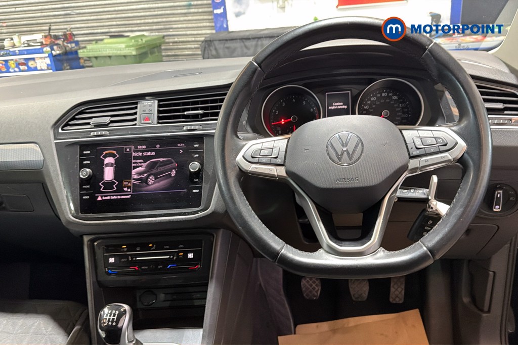 Volkswagen Tiguan Life Manual Petrol SUV - Stock Number (1650069) - 2nd supplementary image