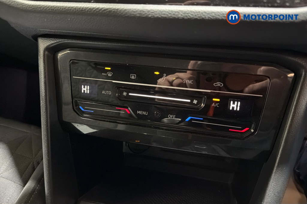 Volkswagen Tiguan Life Manual Petrol SUV - Stock Number (1650069) - 12th supplementary image