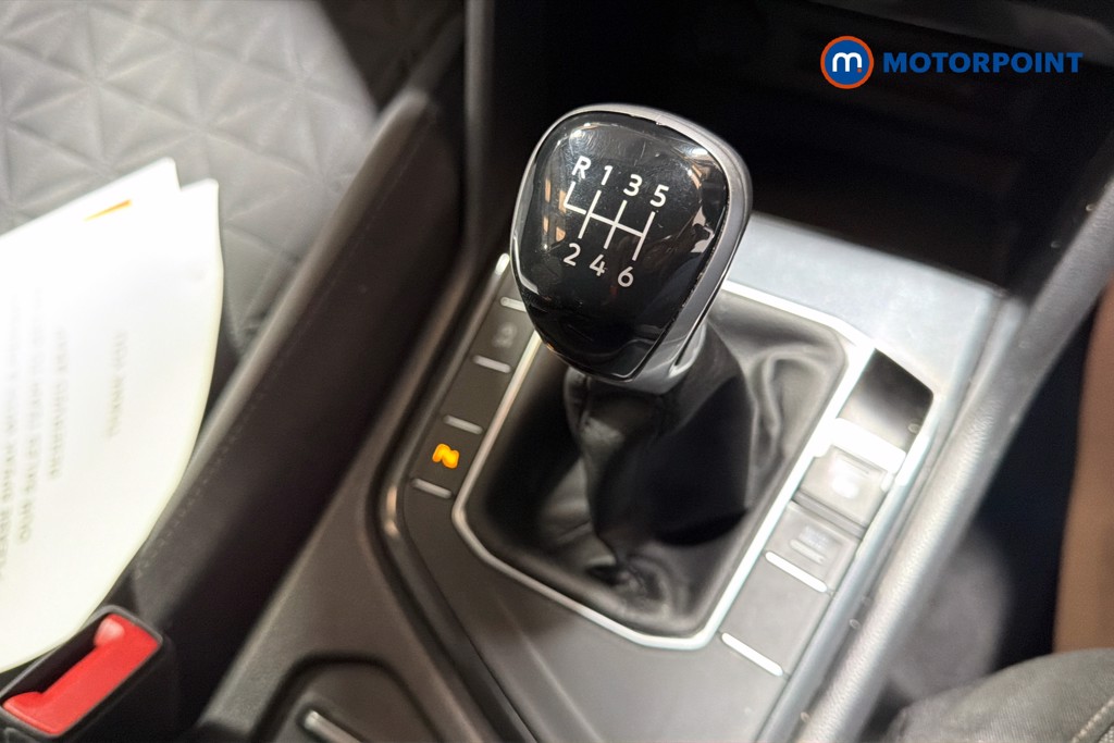 Volkswagen Tiguan Life Manual Petrol SUV - Stock Number (1650069) - 15th supplementary image