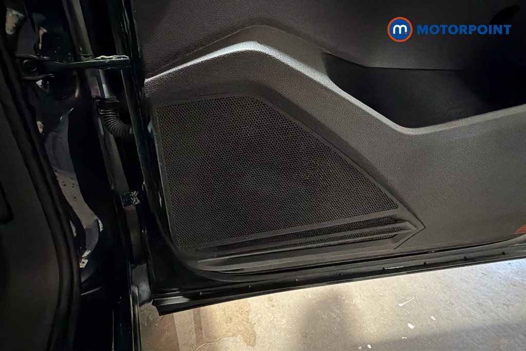 Volkswagen Tiguan Life Manual Petrol SUV - Stock Number (1650069) - 21st supplementary image