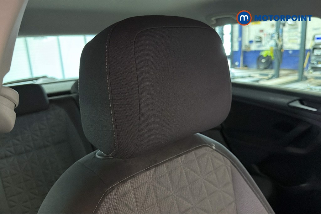 Volkswagen Tiguan Life Manual Petrol SUV - Stock Number (1650069) - 23rd supplementary image
