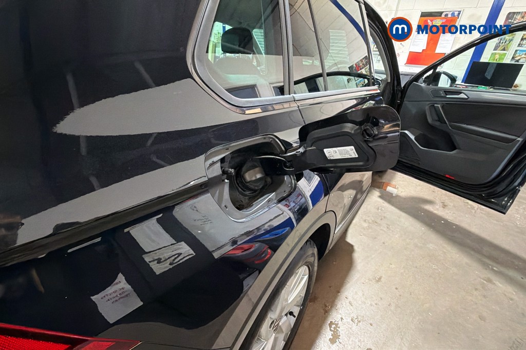Volkswagen Tiguan Life Manual Petrol SUV - Stock Number (1650069) - 41st supplementary image