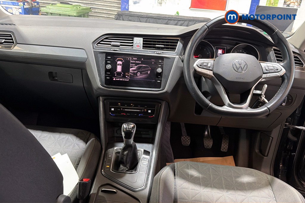 Volkswagen Tiguan Life Manual Petrol SUV - Stock Number (1650069) - 1st supplementary image