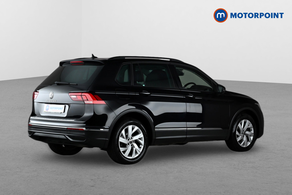 Volkswagen Tiguan Life Manual Petrol SUV - Stock Number (1650069) - Drivers side rear corner