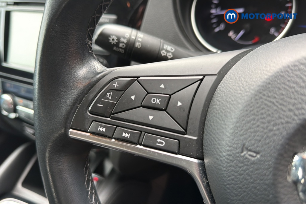 Nissan Qashqai Acenta Premium Manual Petrol SUV - Stock Number (1650080) - 4th supplementary image
