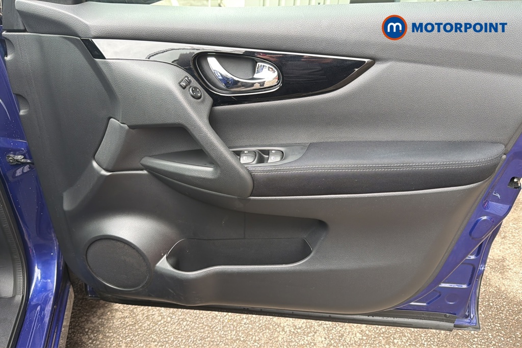 Nissan Qashqai Acenta Premium Manual Petrol SUV - Stock Number (1650080) - 18th supplementary image