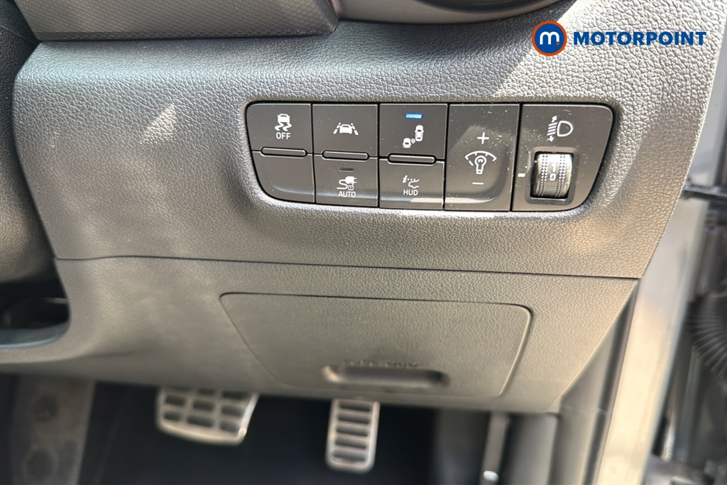 Hyundai Kona Premium Se Automatic Electric SUV - Stock Number (1650540) - 11th supplementary image