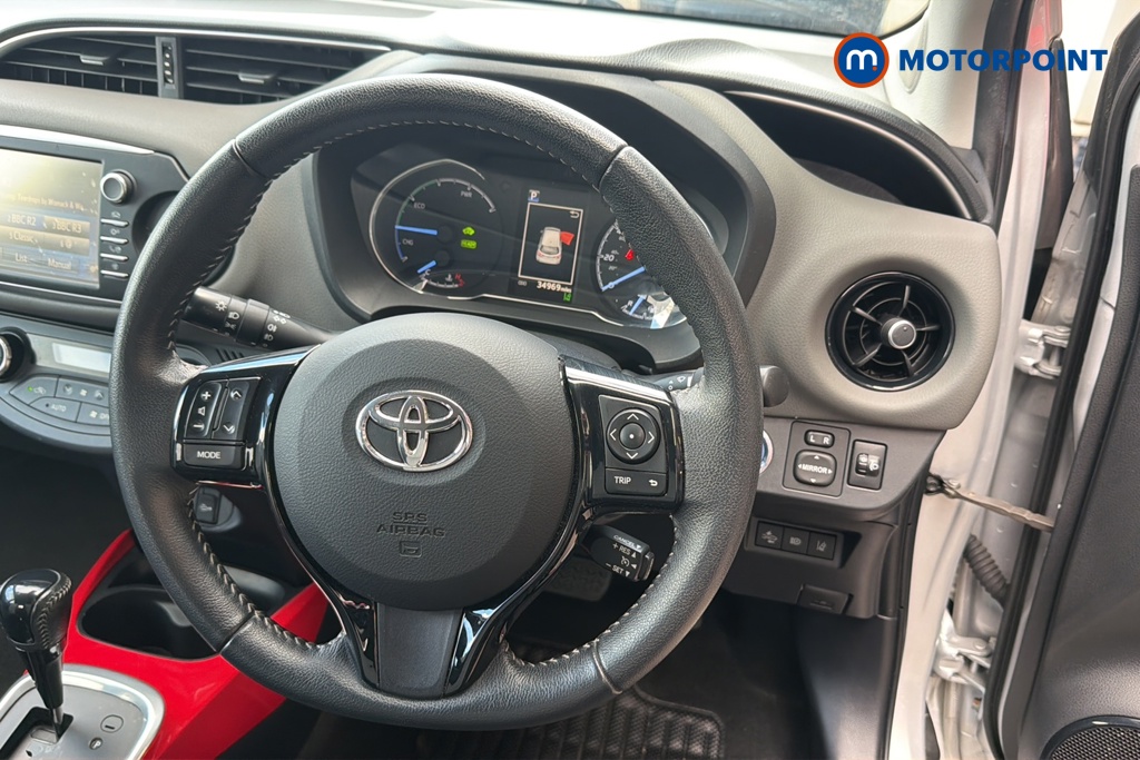 Toyota Yaris Icon Automatic Petrol-Electric Hybrid Hatchback - Stock Number (1650594) - 2nd supplementary image
