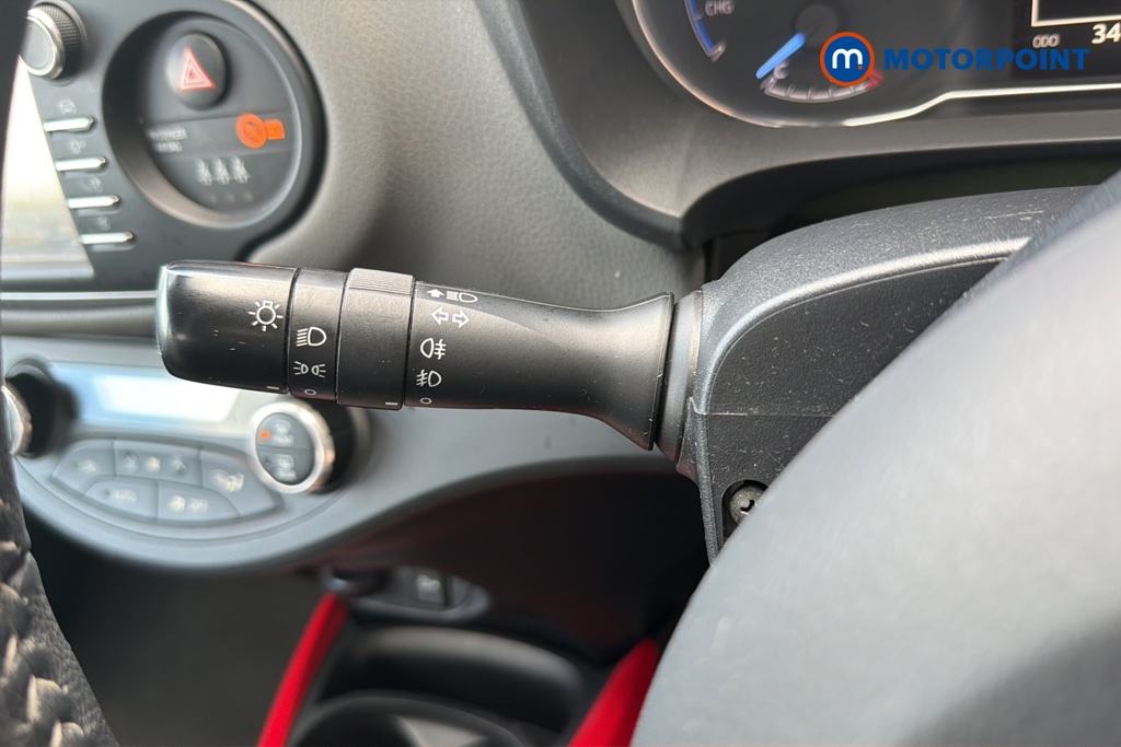 Toyota Yaris Icon Automatic Petrol-Electric Hybrid Hatchback - Stock Number (1650594) - 5th supplementary image