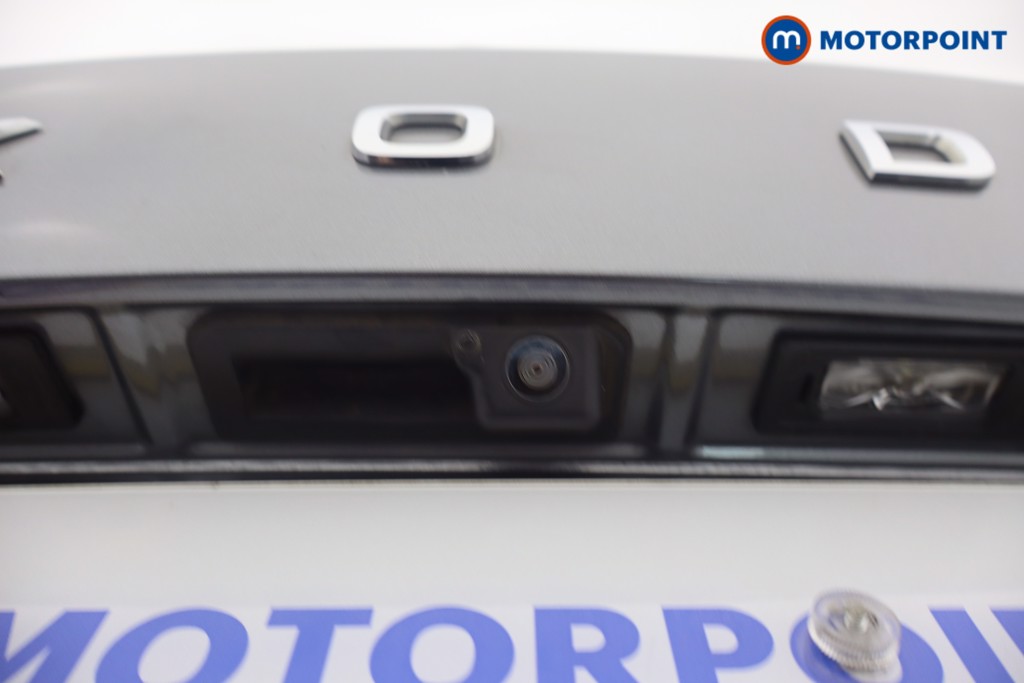 Skoda Karoq Se L Automatic Petrol SUV - Stock Number (1650639) - 5th supplementary image