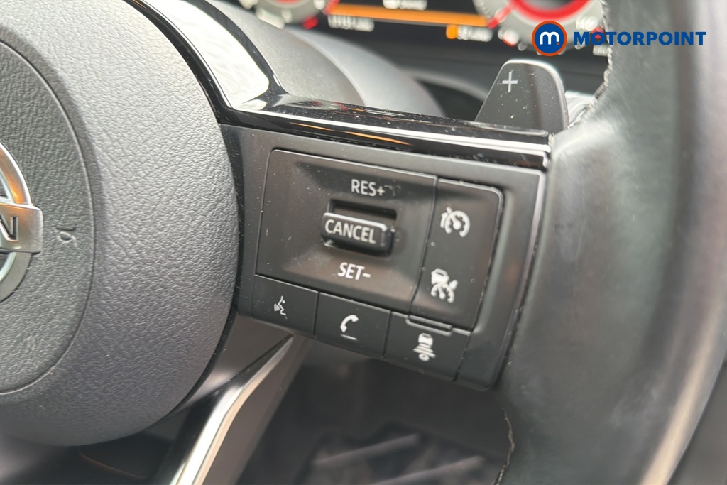 Nissan Qashqai N-Connecta Automatic Petrol SUV - Stock Number (1650857) - 3rd supplementary image