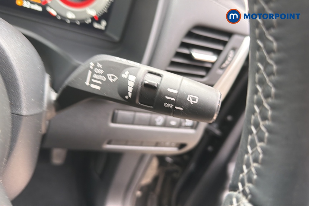 Nissan Qashqai N-Connecta Automatic Petrol SUV - Stock Number (1650857) - 6th supplementary image