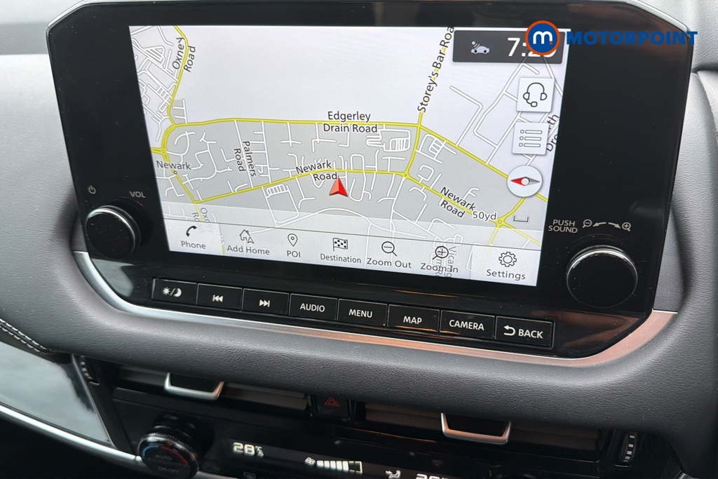 Nissan Qashqai N-Connecta Automatic Petrol SUV - Stock Number (1650857) - 9th supplementary image