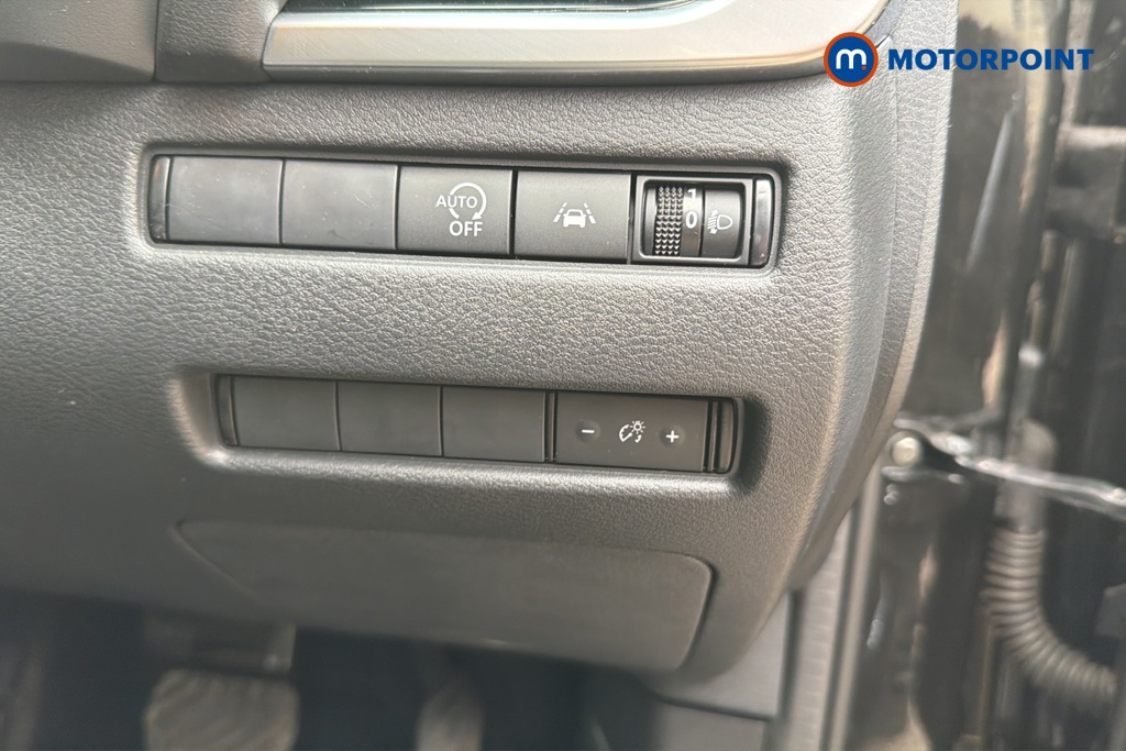Nissan Qashqai N-Connecta Automatic Petrol SUV - Stock Number (1650857) - 11th supplementary image