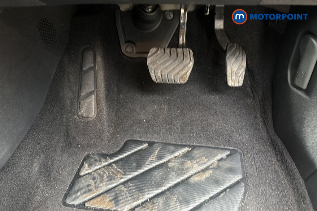 Nissan Qashqai N-Connecta Automatic Petrol SUV - Stock Number (1650857) - 24th supplementary image