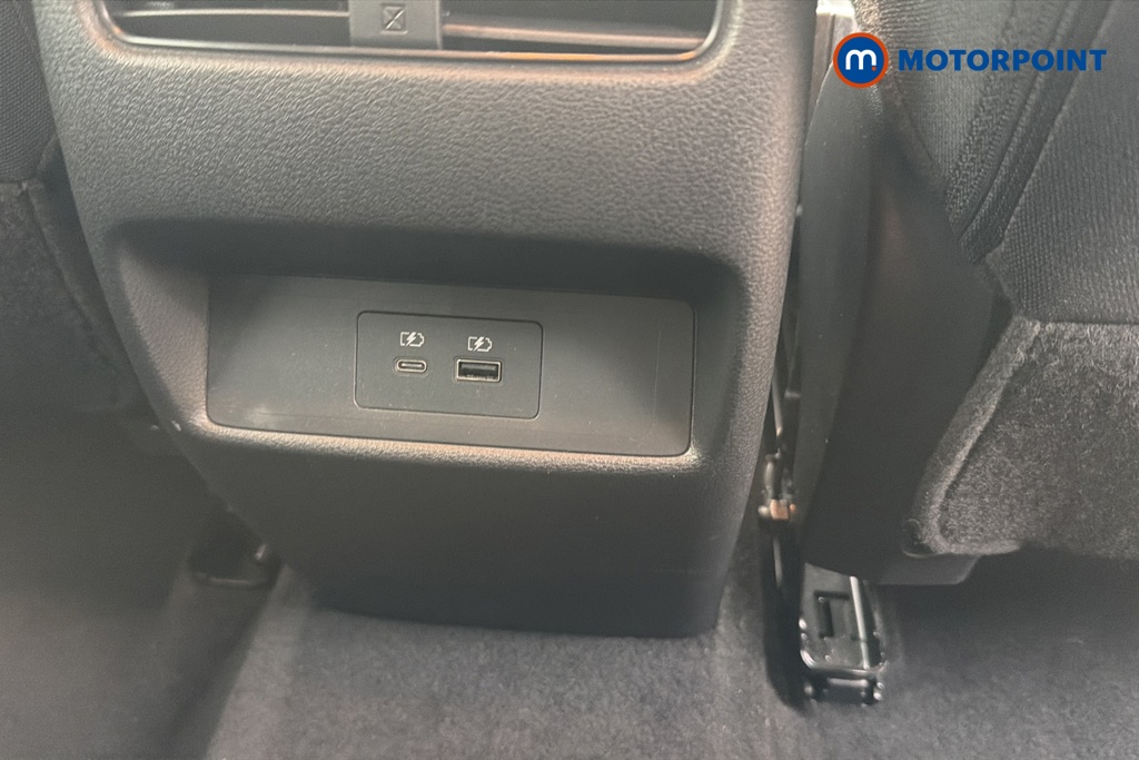 Nissan Qashqai N-Connecta Automatic Petrol SUV - Stock Number (1650857) - 28th supplementary image