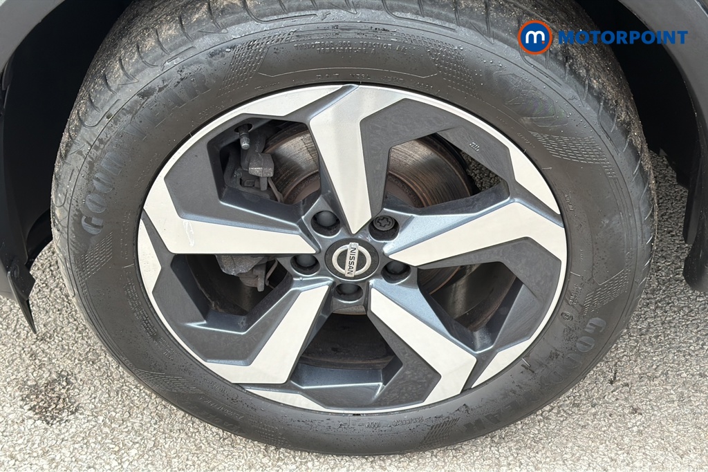 Nissan Qashqai N-Connecta Automatic Petrol SUV - Stock Number (1650857) - 44th supplementary image