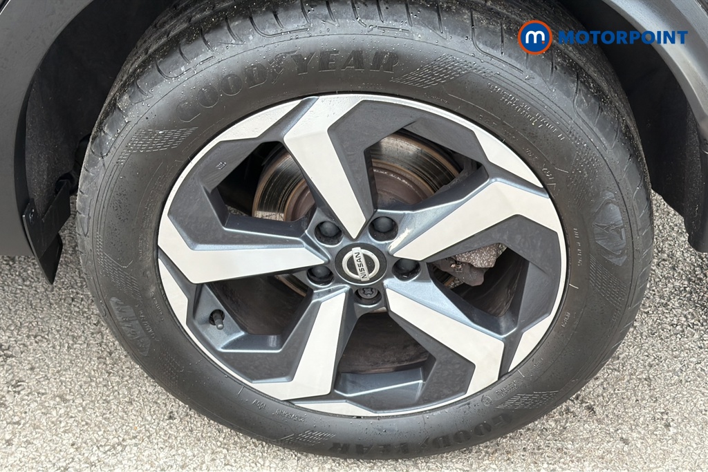 Nissan Qashqai N-Connecta Automatic Petrol SUV - Stock Number (1650857) - 45th supplementary image