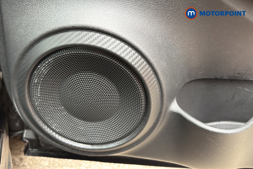 Nissan Juke Tekna Manual Petrol SUV - Stock Number (1651411) - 21st supplementary image