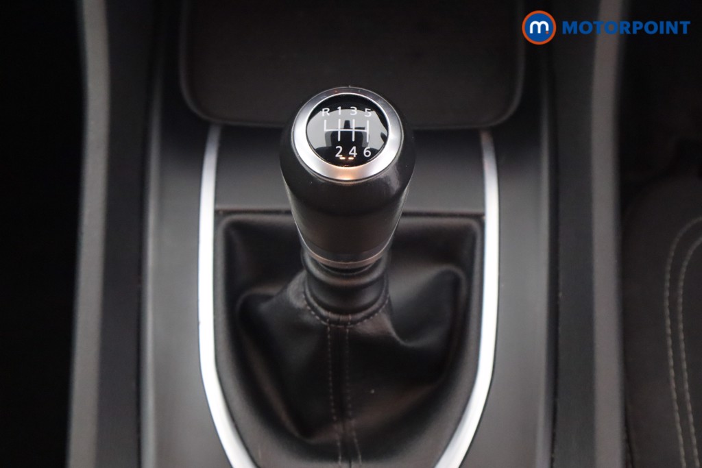 Nissan Qashqai Acenta Premium Manual Petrol SUV - Stock Number (1651458) - 4th supplementary image