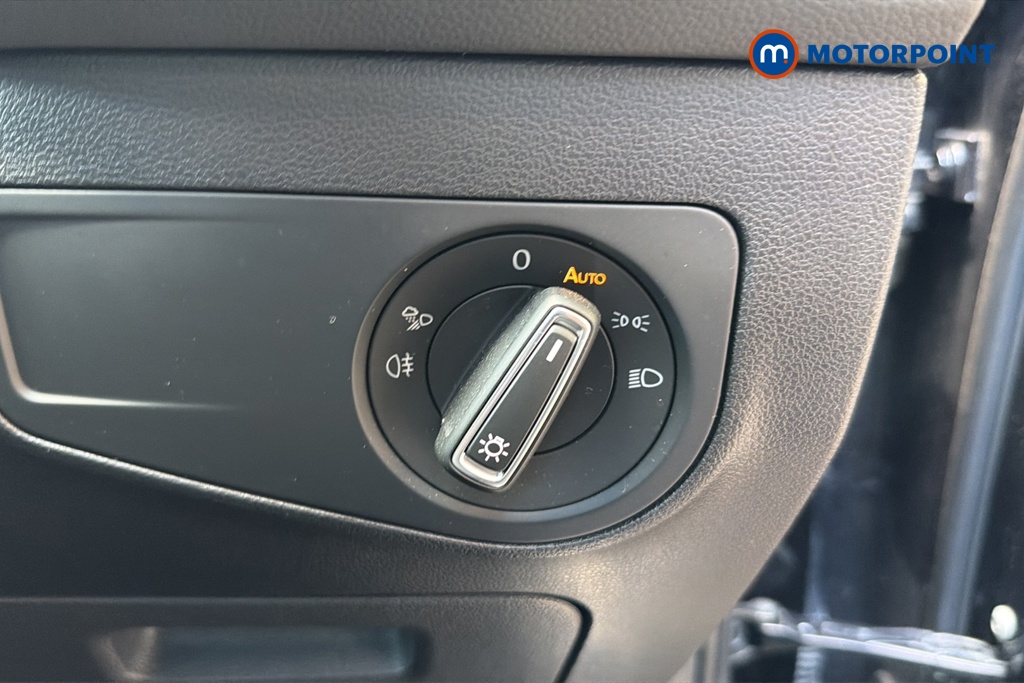 Volkswagen Tiguan R-Line Edition Automatic Diesel SUV - Stock Number (1651759) - 11th supplementary image