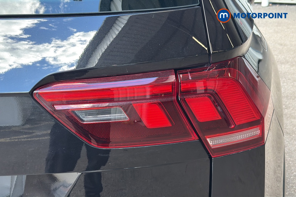 Volkswagen Tiguan R-Line Edition Automatic Diesel SUV - Stock Number (1651759) - 36th supplementary image