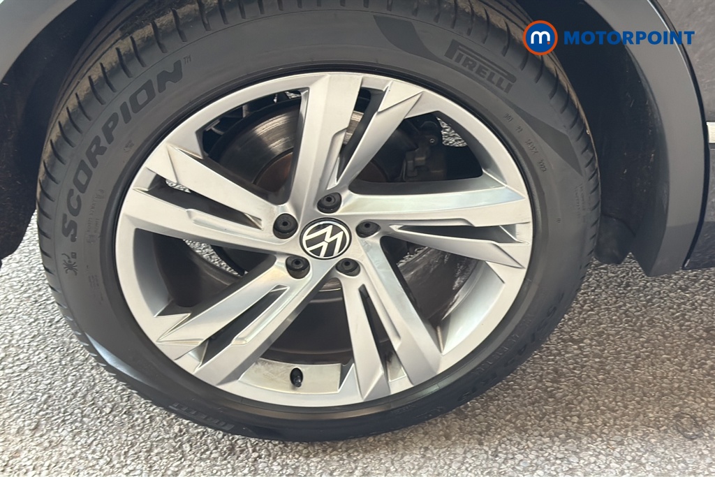 Volkswagen Tiguan R-Line Edition Automatic Diesel SUV - Stock Number (1651759) - 46th supplementary image