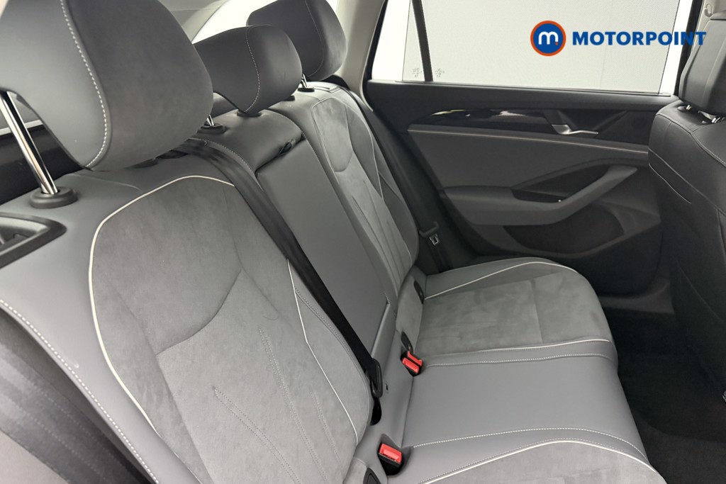 Volkswagen Passat Life Automatic Petrol Plug-In Hybrid Estate - Stock Number (1651973) - 16th supplementary image
