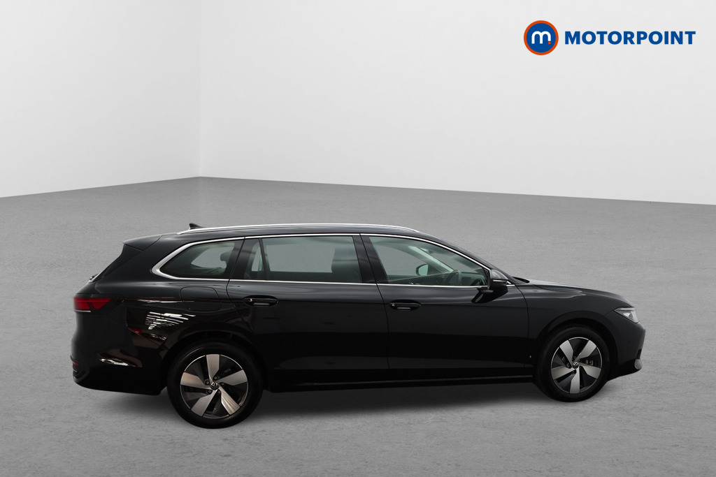 Volkswagen Passat Life Automatic Petrol Plug-In Hybrid Estate - Stock Number (1651973) - Drivers side front corner