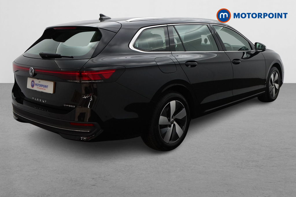 Volkswagen Passat Life Automatic Petrol Plug-In Hybrid Estate - Stock Number (1651973) - Drivers side
