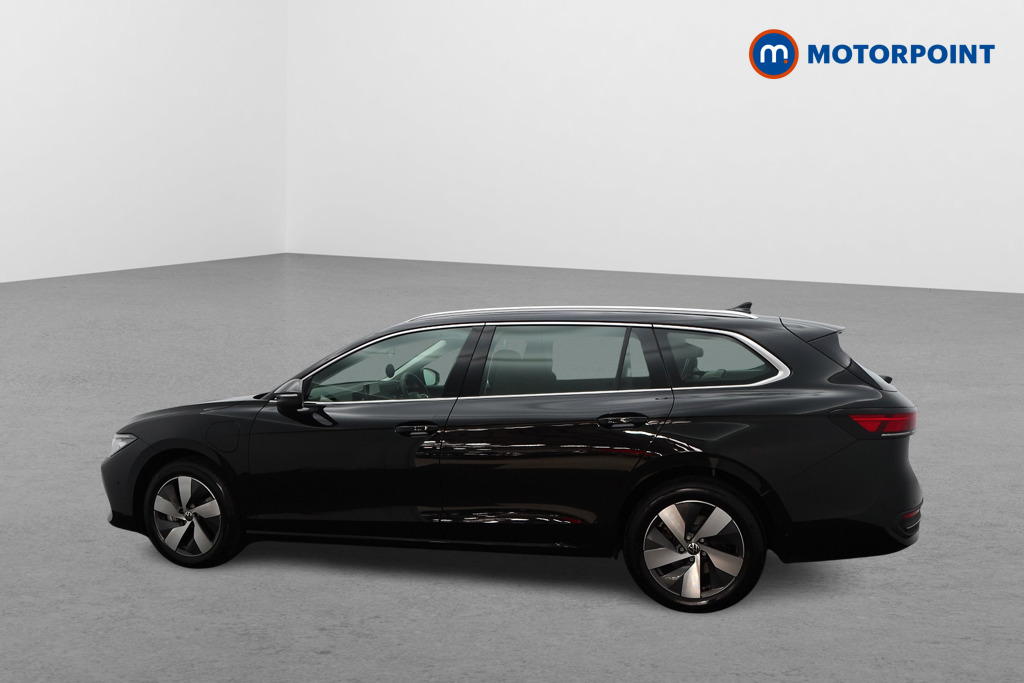 Volkswagen Passat Life Automatic Petrol Plug-In Hybrid Estate - Stock Number (1651973) - Passenger side rear corner