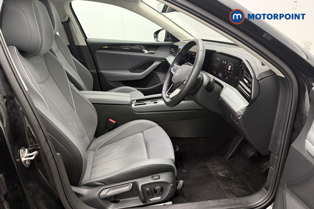 Volkswagen Passat Life Automatic Petrol Plug-In Hybrid Estate - Stock Number (1651982) - 5th supplementary image