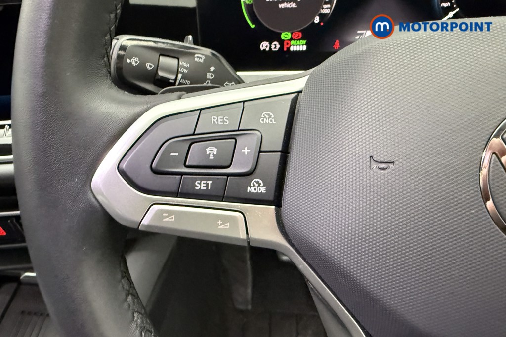Volkswagen Passat Life Automatic Petrol Plug-In Hybrid Estate - Stock Number (1651982) - 8th supplementary image