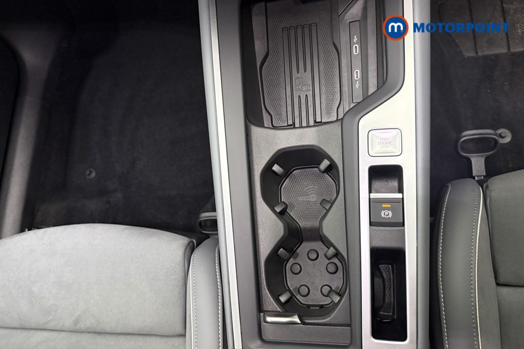 Volkswagen Passat Life Automatic Petrol Plug-In Hybrid Estate - Stock Number (1651982) - 9th supplementary image