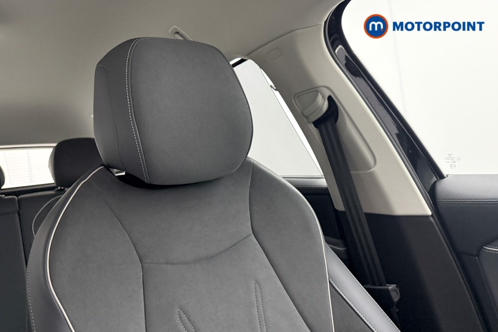 Volkswagen Passat Life Automatic Petrol Plug-In Hybrid Estate - Stock Number (1651982) - 15th supplementary image