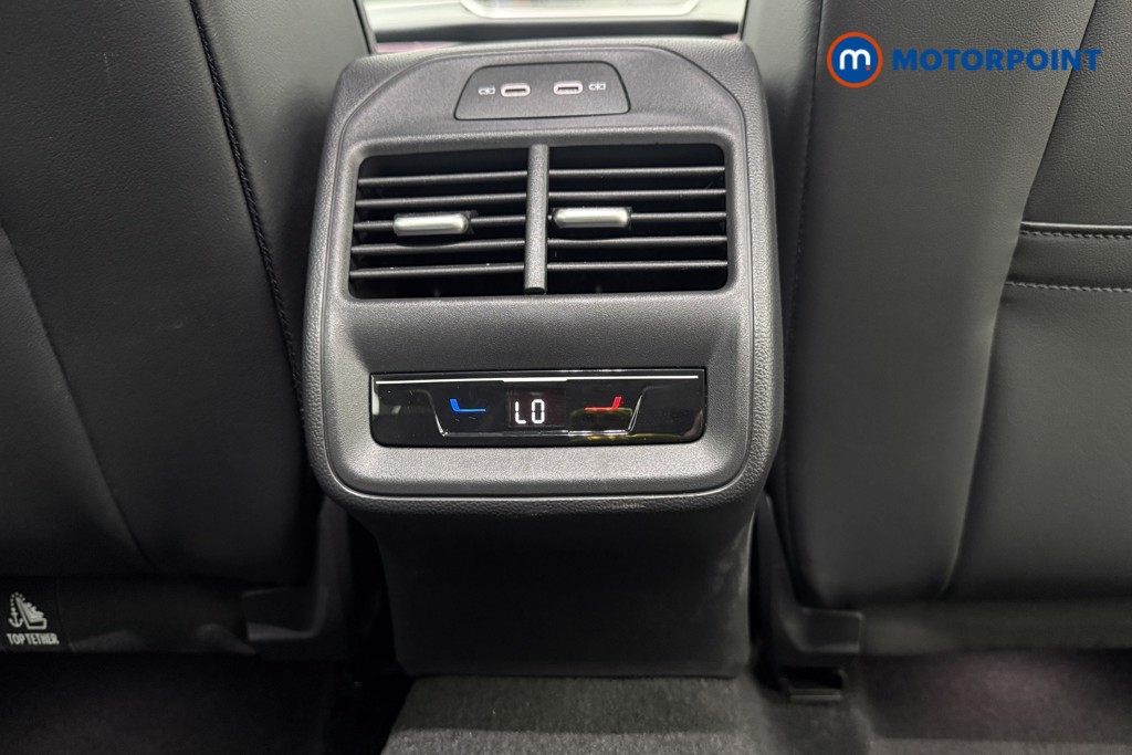 Volkswagen Passat Life Automatic Petrol Plug-In Hybrid Estate - Stock Number (1651982) - 18th supplementary image