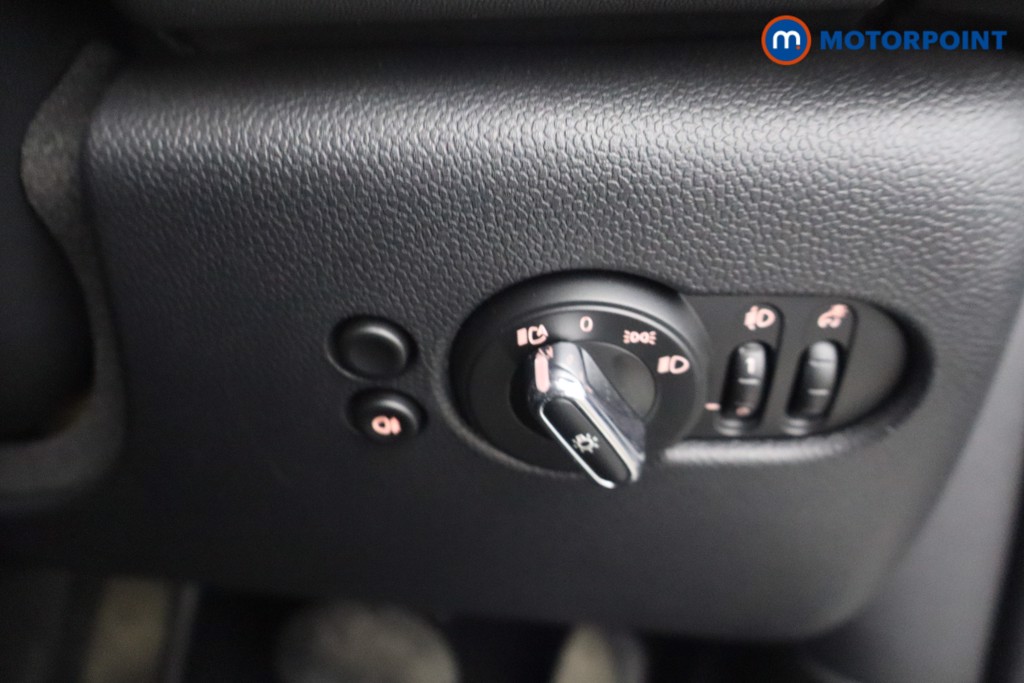 Mini Hatchback Cooper Classic Automatic Petrol Hatchback - Stock Number (1652226) - 13th supplementary image