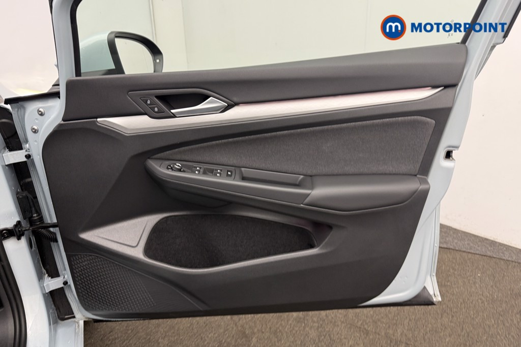 Volkswagen Golf Match Manual Petrol Hatchback - Stock Number (1652261) - 2nd supplementary image