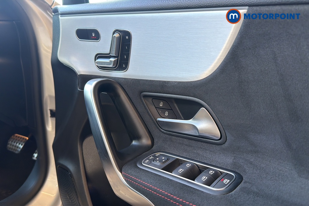 Mercedes-Benz A Class Amg Line Automatic Diesel Hatchback - Stock Number (1652419) - 10th supplementary image