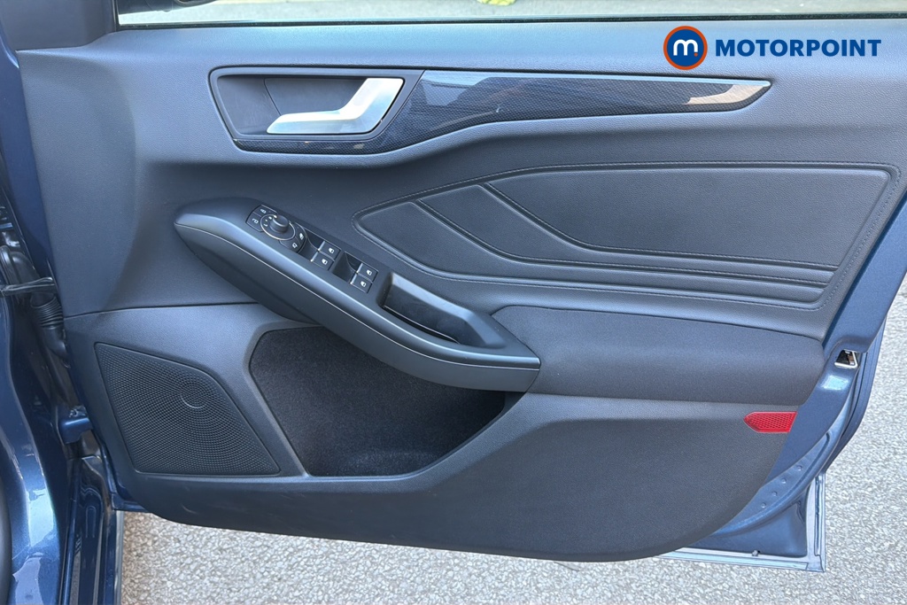 Ford Focus St-Line Edition Manual Petrol Hatchback - Stock Number (1652435) - 18th supplementary image