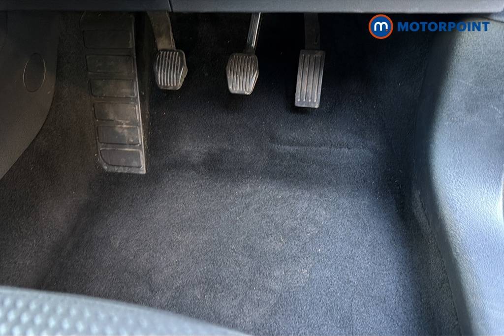 Ford Focus St-Line Edition Manual Petrol Hatchback - Stock Number (1652435) - 24th supplementary image