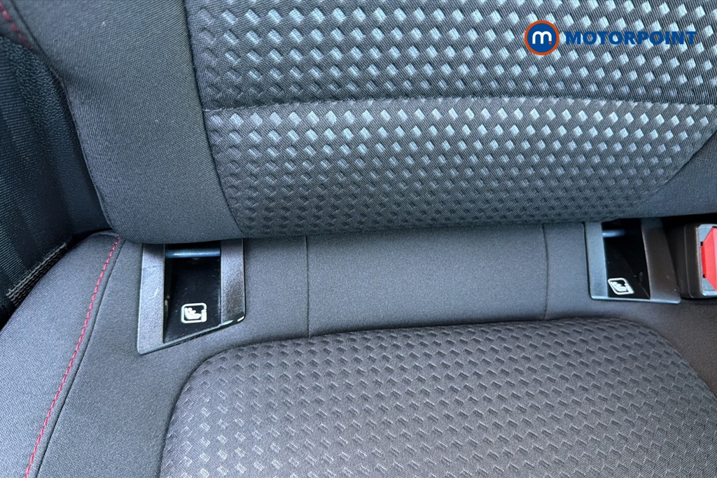 Ford Focus St-Line Edition Manual Petrol Hatchback - Stock Number (1652435) - 27th supplementary image
