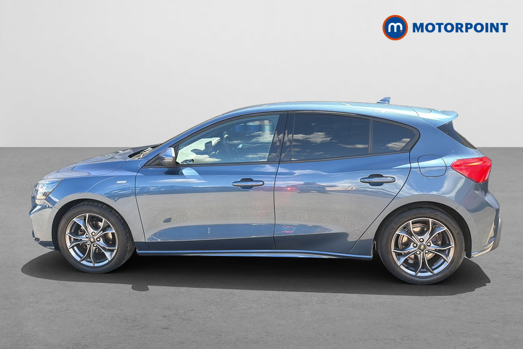 Ford Focus St-Line Edition Manual Petrol Hatchback - Stock Number (1652435) - Drivers side