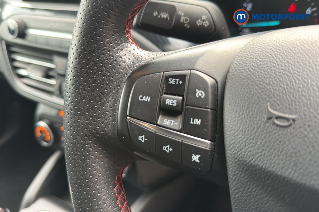 Ford Focus St-Line Manual Petrol Hatchback - Stock Number (1652595) - 4th supplementary image